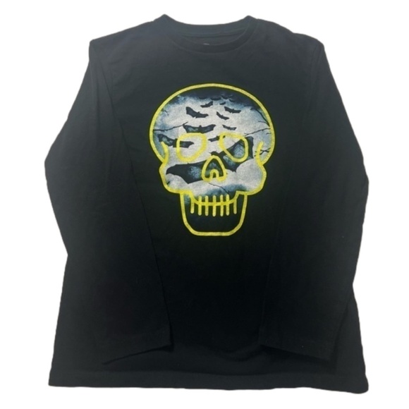 The Gap Kids Long Sleeved Halloween Skull Bats Cotton Shirt, Size 12 - Picture 1 of 8